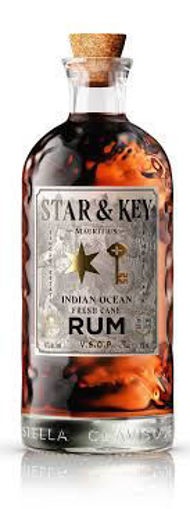 Afbeeldingen van STAR & KEY SINGLE CASK RUM 43° 70CL